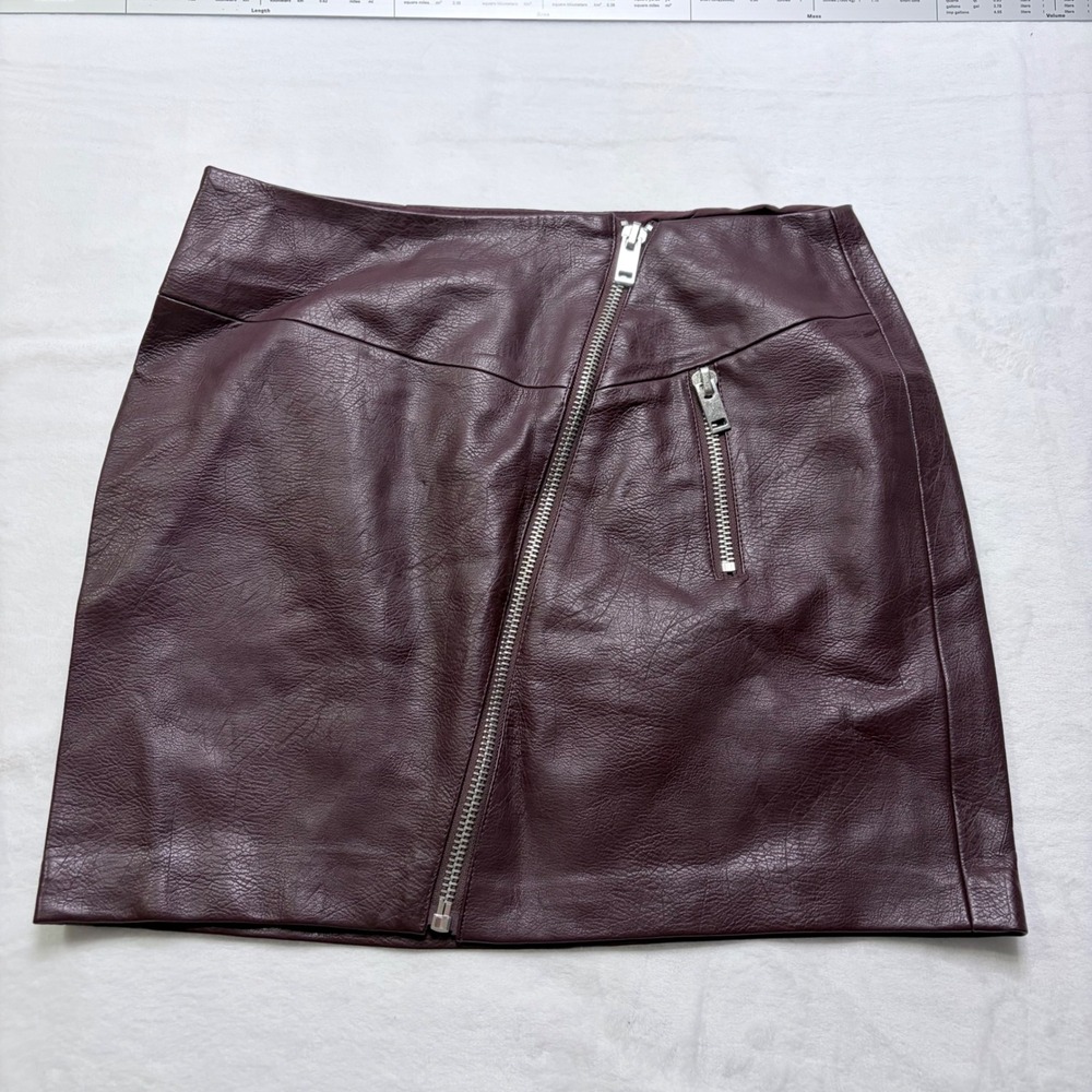Stradivarius Skirt Mini Faux Leather Burgundy Asymmetrical‎ Zip USA 8